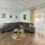 Joanna's Guest House- New Renovation * Τεπελένι