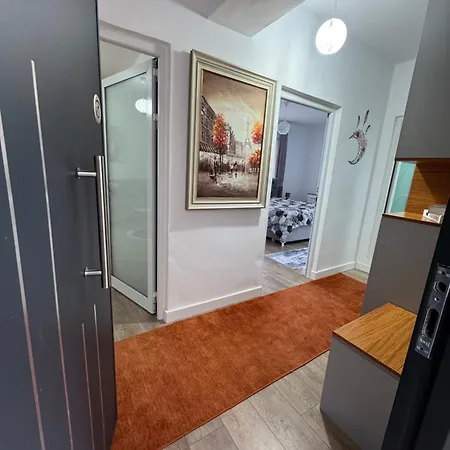 Joanna's Guest House- New Renovation Tepelene
