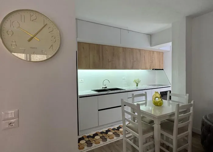 Joanna's Guest House- New Renovation * Tepelene